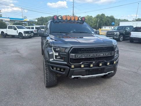 Used 2017 Ford F150 Raptor w/ Equipment Group 802A Luxury AWD/4WD image 26