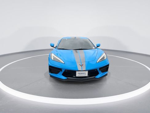 Used 2020 Chevrolet Corvette Stingray w/ 2LT Preferred Equipment Group image 3