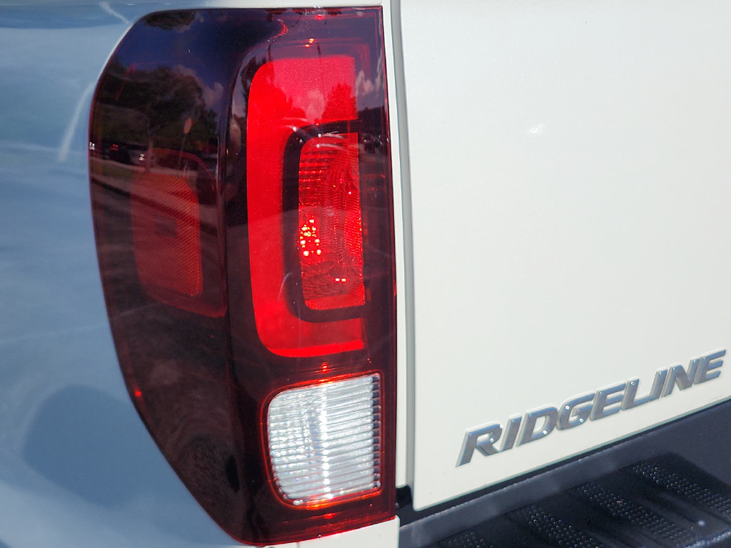 Certified 2019 Honda Ridgeline RTL-T image 15