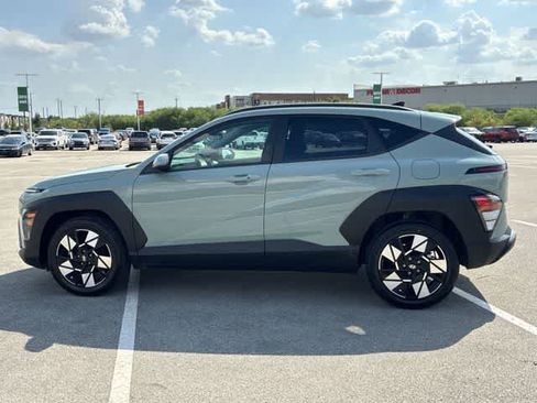 Used 2024 Hyundai Kona SEL FWD image 3
