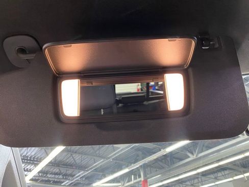 Used 2022 GMC Sierra 1500 Denali w/ Denali Premium Package image 39