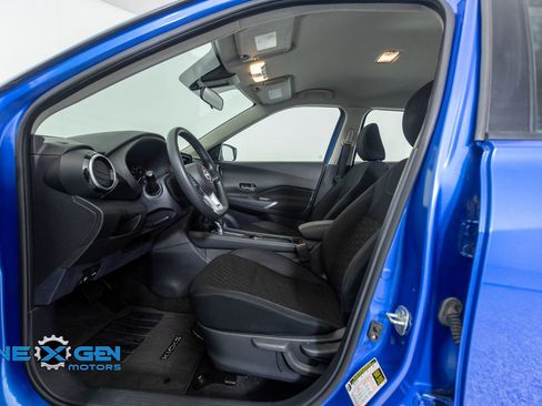 Used 2022 Nissan Kicks SV image 11