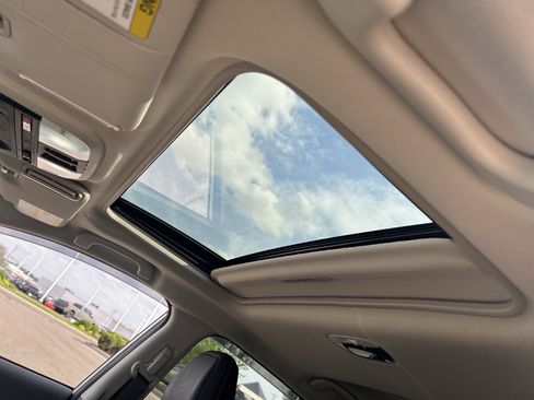 Used 2025 Subaru Crosstrek 2.5i Limited w/ Crosstrek Mirror Package image 22