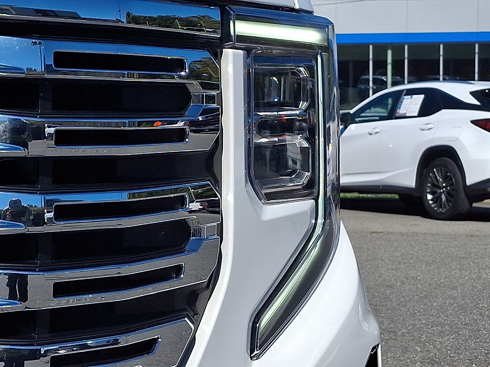 Certified 2023 GMC Sierra 1500 Denali w/ Denali Reserve Package AWD/4WD image 9