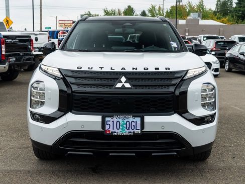 Used 2025 Mitsubishi Outlander SEL Black Edition image 2