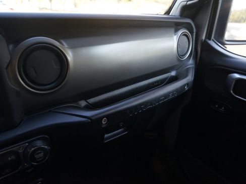 Used 2019 Jeep Wrangler Unlimited Sport AWD/4WD image 26