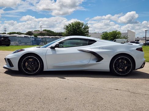 Certified 2021 Chevrolet Corvette Stingray Premium Cpe w/ Z51 Performance Package RWD image 4