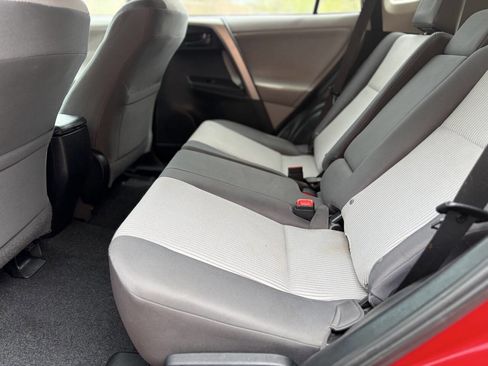 Used 2013 Toyota RAV4 LE AWD/4WD image 14