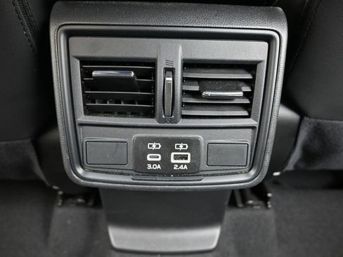 Used 2025 Subaru Forester Premium AWD/4WD image 17