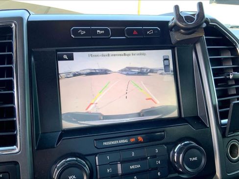 Used 2015 Ford F150 XLT w/ Equipment Group 302A Luxury image 26