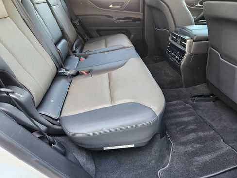 Used 2025 Lexus LX 700h Overtrail w/ Accessory Package (Z1) image 33