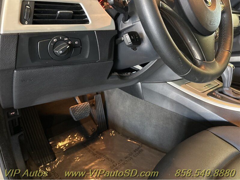 Used 2008 BMW 328i Convertible RWD image 31