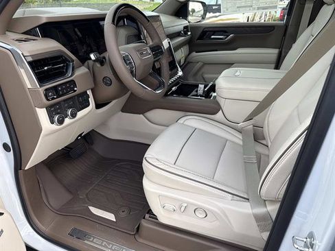 New 2026 GMC Yukon XL Denali w/ Denali Reserve Package AWD/4WD image 16