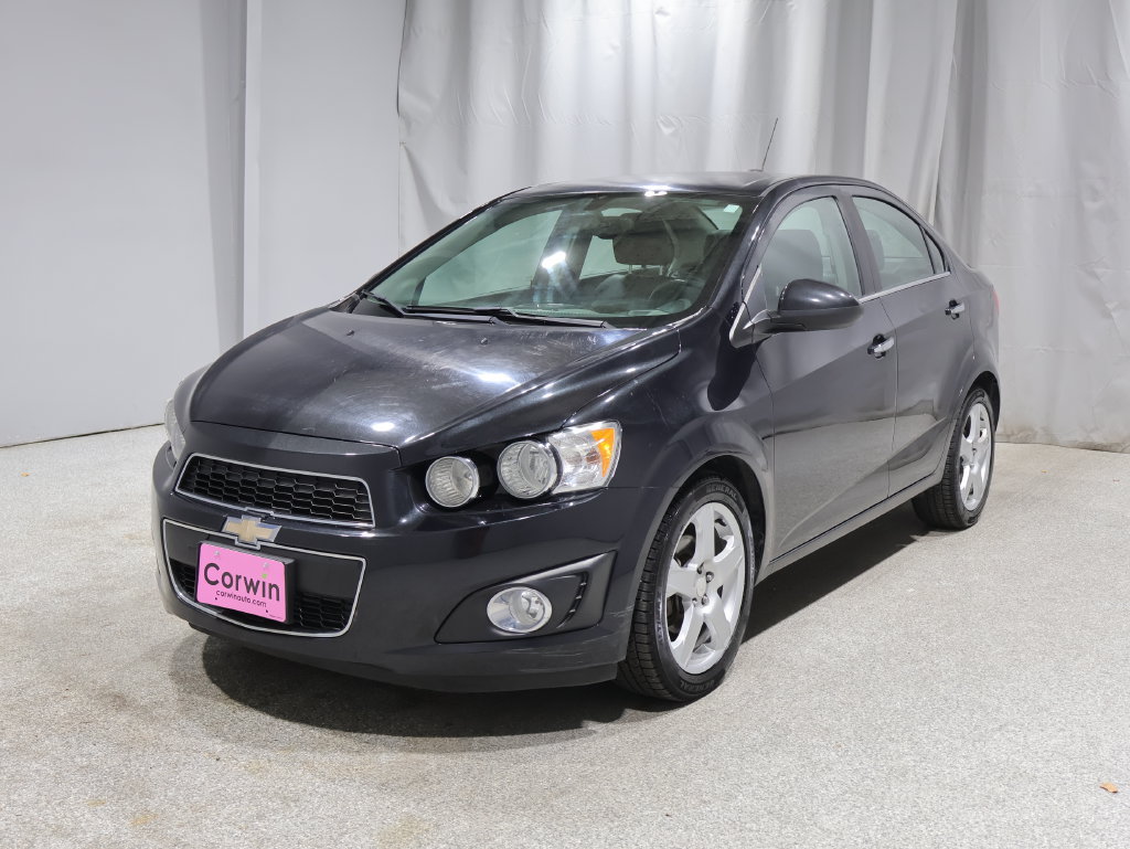 Used 2015 Chevrolet Sonic LTZ FWD image 6