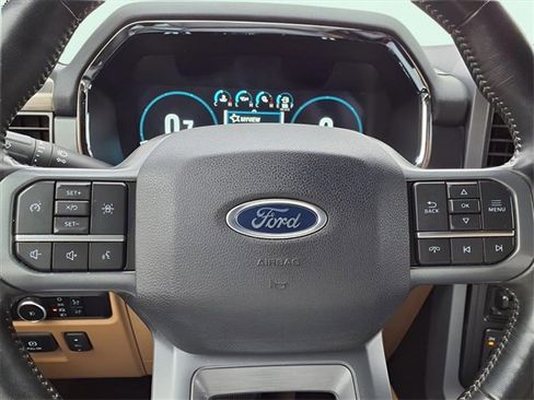 Used 2023 Ford F150 Lariat w/ Trailer Tow Package image 21