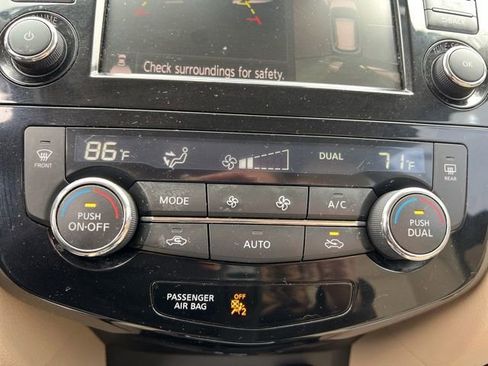 Used 2020 Nissan Rogue SV w/ Sun & Sound Touring Package image 22