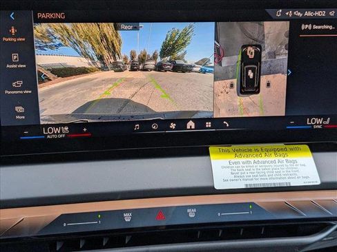 Used 2025 BMW X3 xDrive30i w/ Premium Package image 12