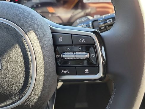 New 2026 Kia Carnival image 27