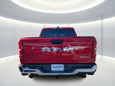 Used 2025 RAM 1500 Big Horn AWD/4WD image 4