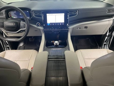 Used 2024 Jeep Wagoneer Series II w/ Flexible Seating Group image 44