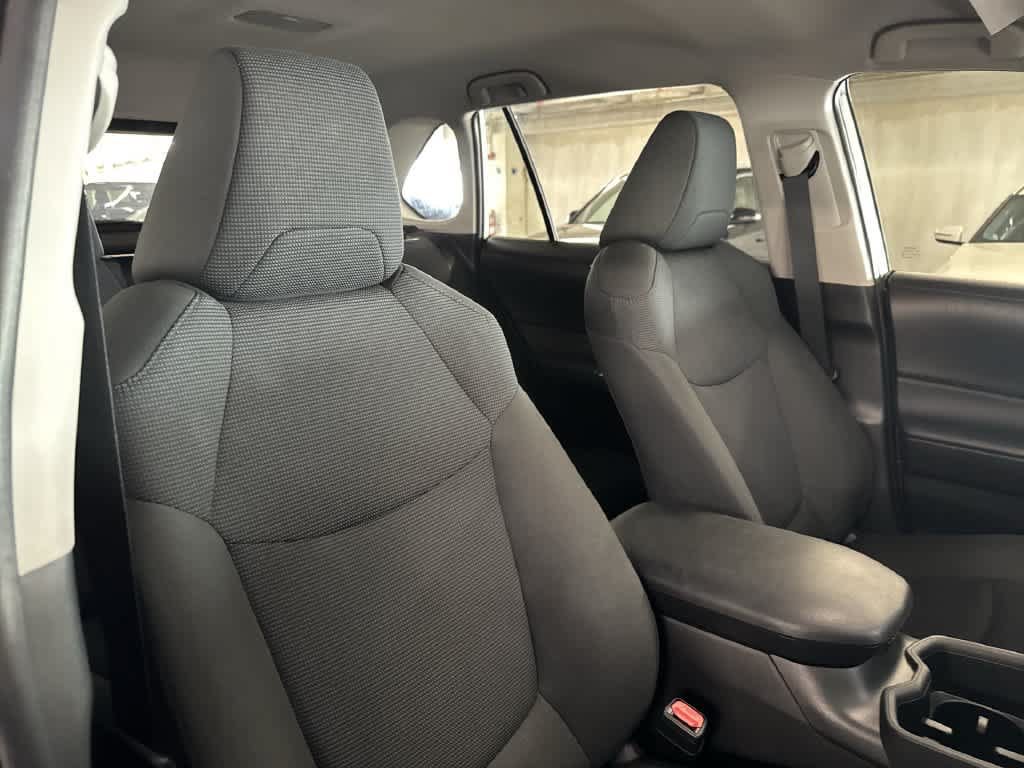 Used 2025 Toyota RAV4 LE FWD image 26