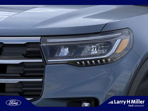 New 2026 Ford Explorer Active w/ Active Comfort Package image 18