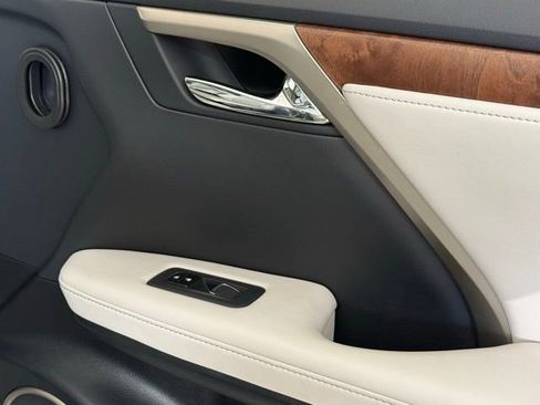 Used 2022 Lexus RX 350L FWD w/ Premium Package image 30