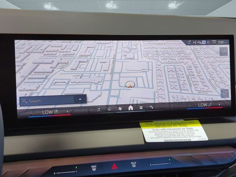 Used 2025 BMW X3 xDrive30i w/ Premium Package image 17