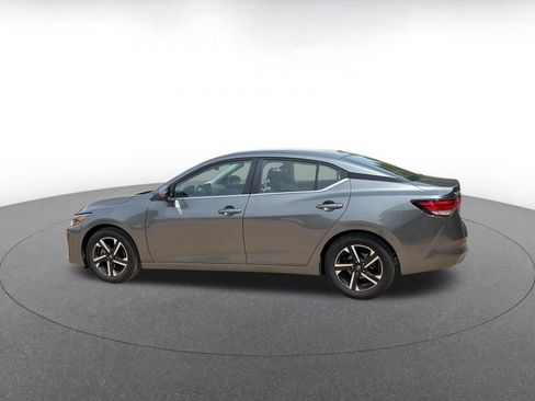 Used 2025 Nissan Sentra SV image 11