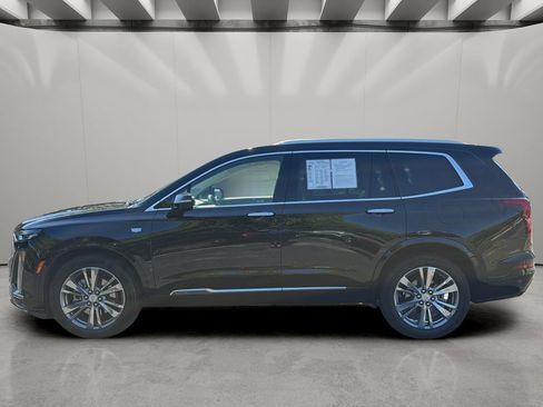 Used 2023 Cadillac XT6 Premium Luxury AWD/4WD image 2