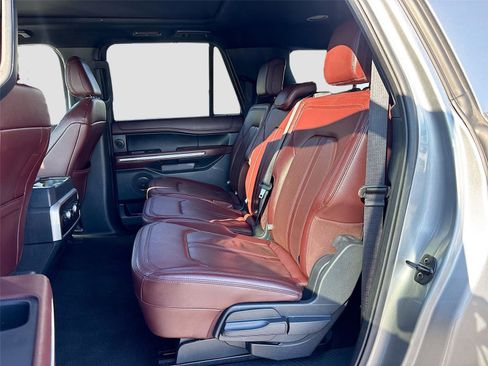 Used 2023 Ford Expedition Max Limited image 30
