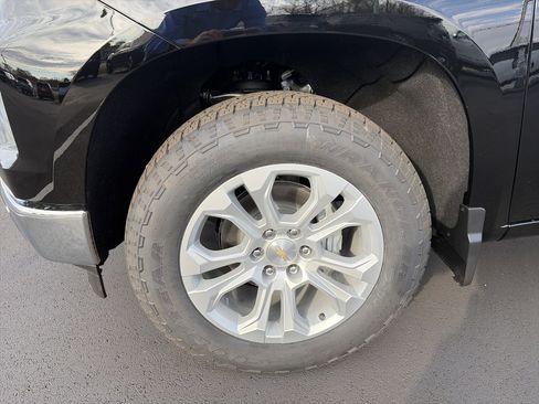 New 2026 Chevrolet Silverado 1500 LTZ w/ LTZ Premium Package image 13