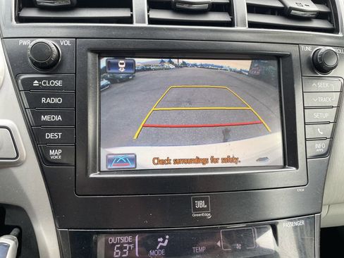 Used 2012 Toyota Prius V Five FWD image 20