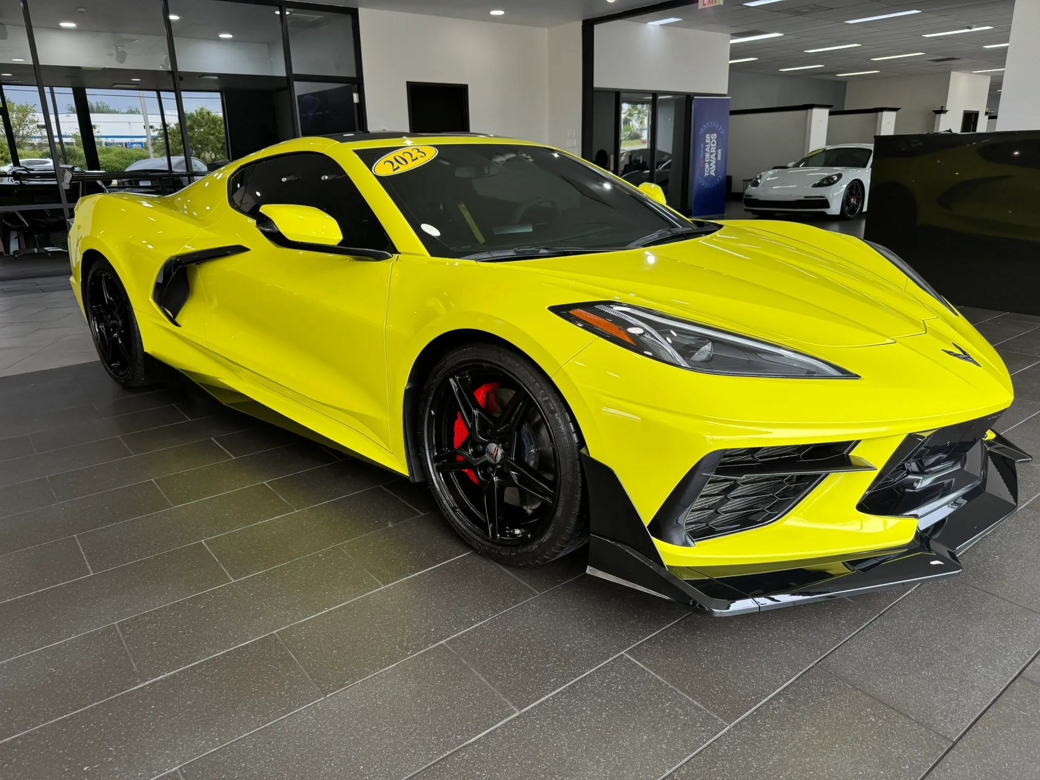 Used 2023 Chevrolet Corvette Stingray Coupe w/ Z51 Performance Package RWD image 21