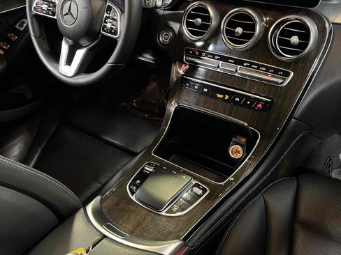 Used 2020 Mercedes-Benz GLC 300 4MATIC image 32