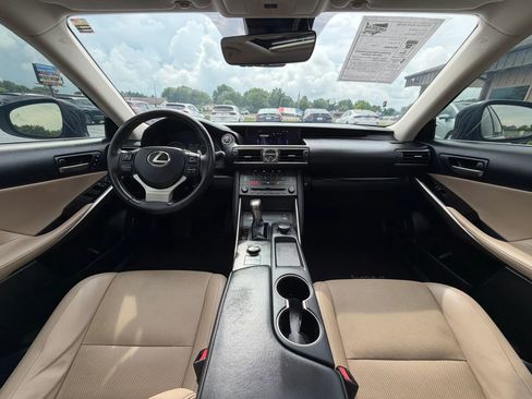 Used 2019 Lexus IS 300 w/ Premium Package RWD image 25