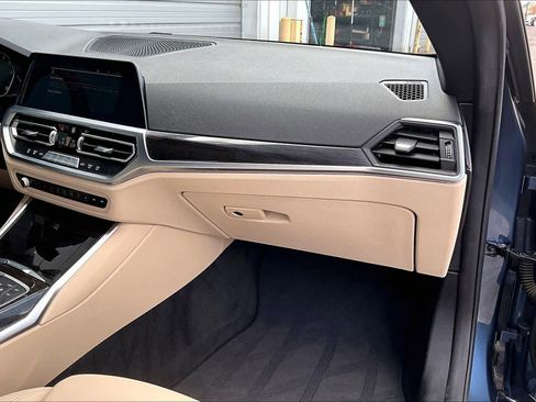 Used 2021 BMW 430i Coupe w/ Convenience Package image 22