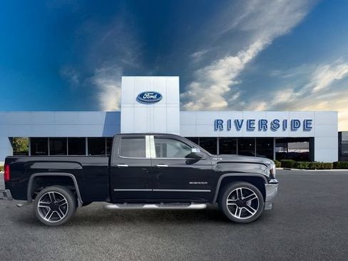 Used 2019 GMC Sierra 1500 SLE w/ Black Pack AWD/4WD image 6