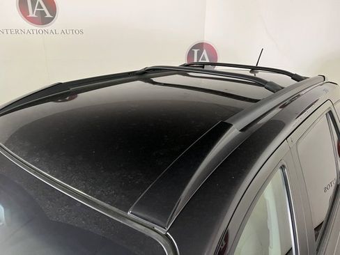 Used 2012 Hyundai Santa Fe SE image 10