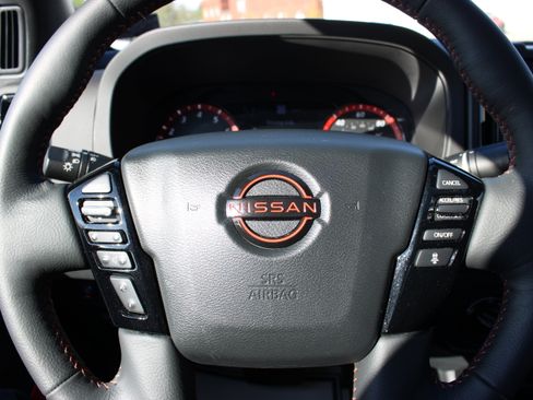 Used 2025 Nissan Frontier PRO-4X w/ Pro Premium Package image 27