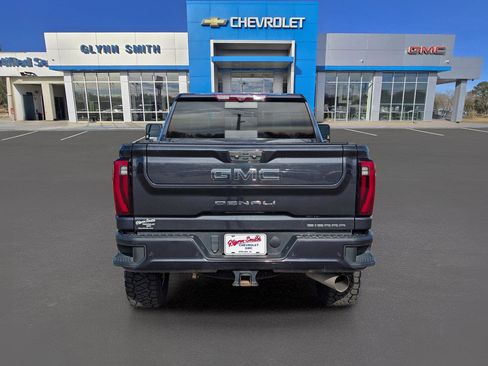 Used 2024 GMC Sierra 3500 Denali Ultimate image 9