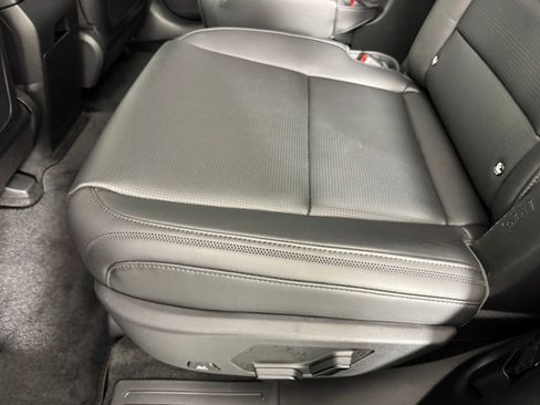 Used 2024 Hyundai Santa Fe Calligraphy AWD/4WD image 30