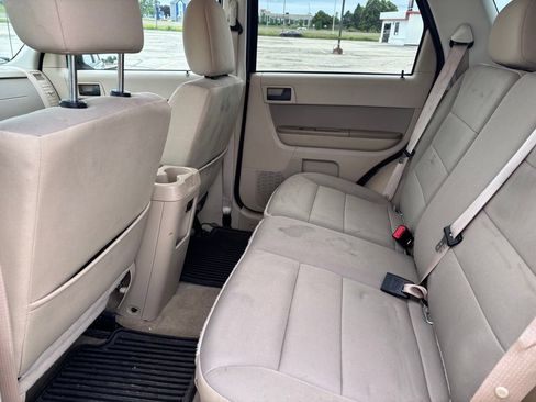 Used 2011 Ford Escape XLT AWD/4WD image 12