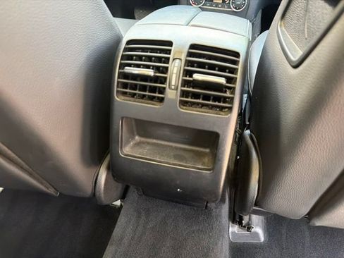 Used 2015 Mercedes-Benz GLK 350 4MATIC image 30