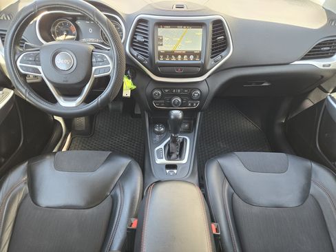 Used 2017 Jeep Cherokee Trailhawk image 26