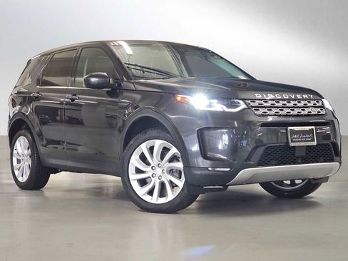 Used 2023 Land Rover Discovery Sport SE image 7