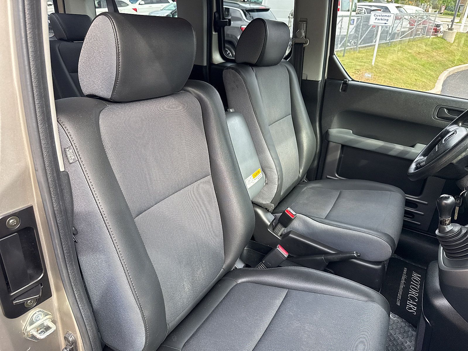 Used 2004 Honda Element EX image 41