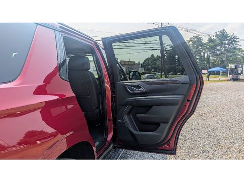 Used 2022 Chevrolet Tahoe Z71 w/ Luxury Package image 12