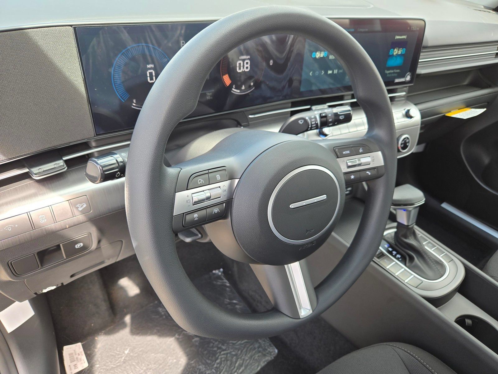 New 2027 Hyundai Kona SE AWD/4WD image 9