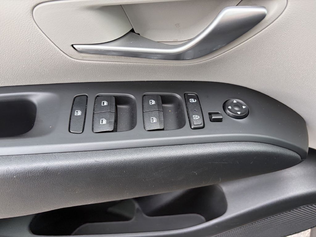 Certified 2024 Hyundai Tucson SEL FWD image 23